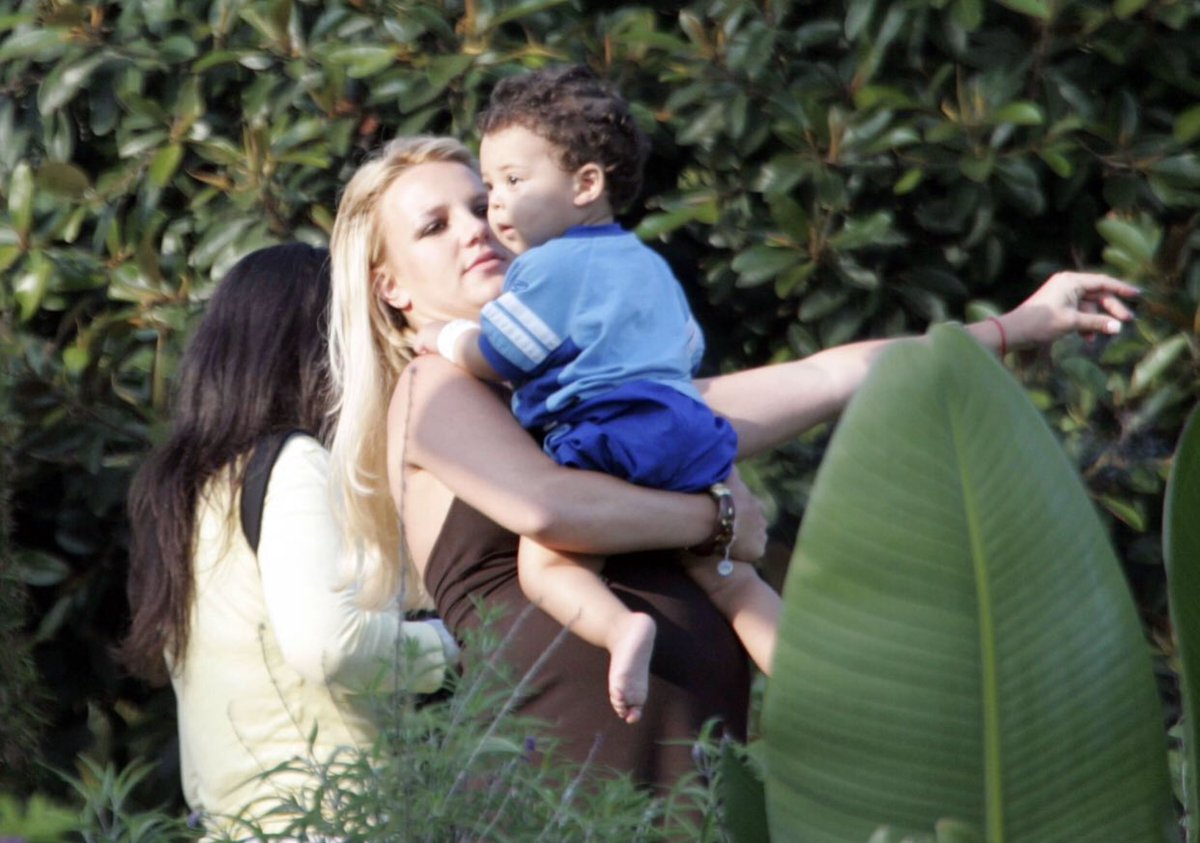 Britney being the best step mom-a short thread