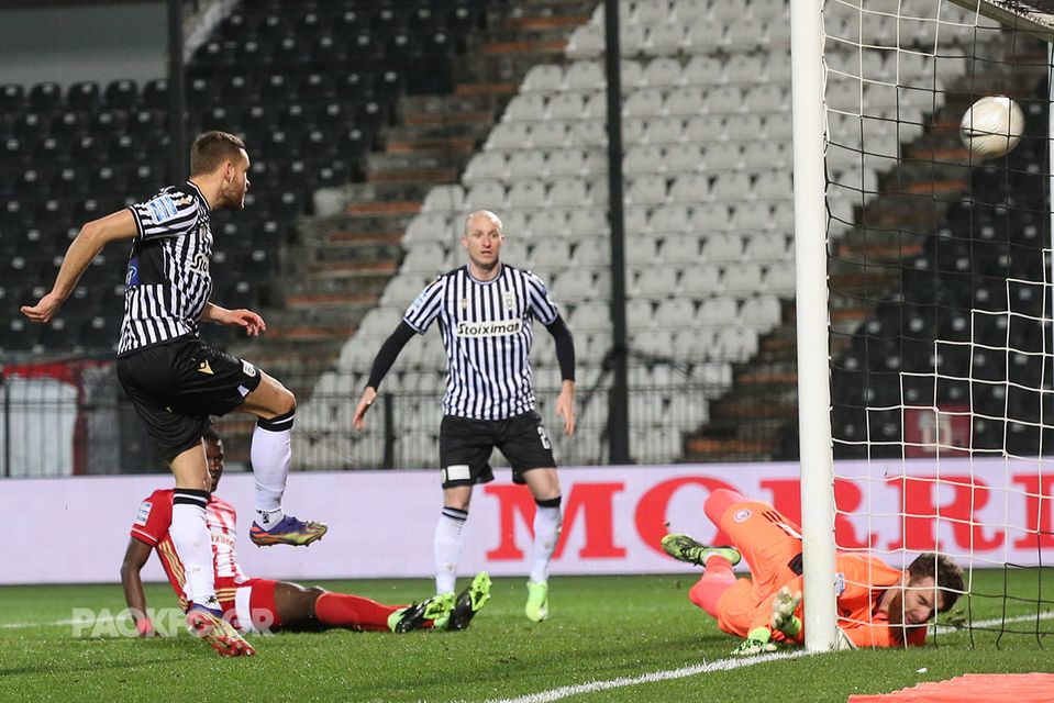 PAOK_ESP's tweet image. Tremendo primer derbi Salónica-Atenas del 2021 nos han dejado los dos equipos. Gran prestación de #PAOK que tiró por tierra el enésimo error infantil de #Paschalakis, con varias salidas por alto que pudieron dar la remontada al rival. 

#Ingason adelantó al equipo. 

#OLYPAOK 1-1