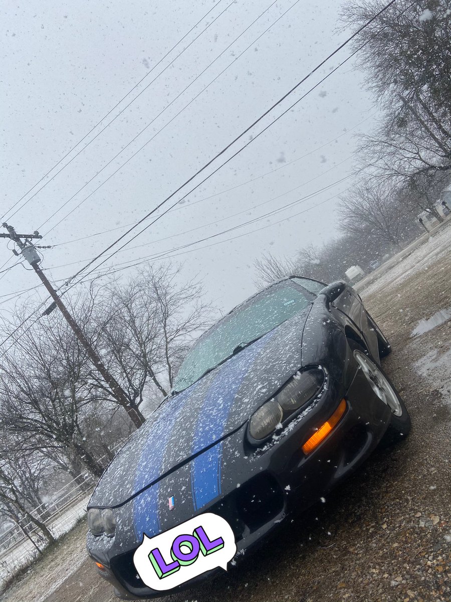 Ik im late but it was my baby’s first snow💙🖤