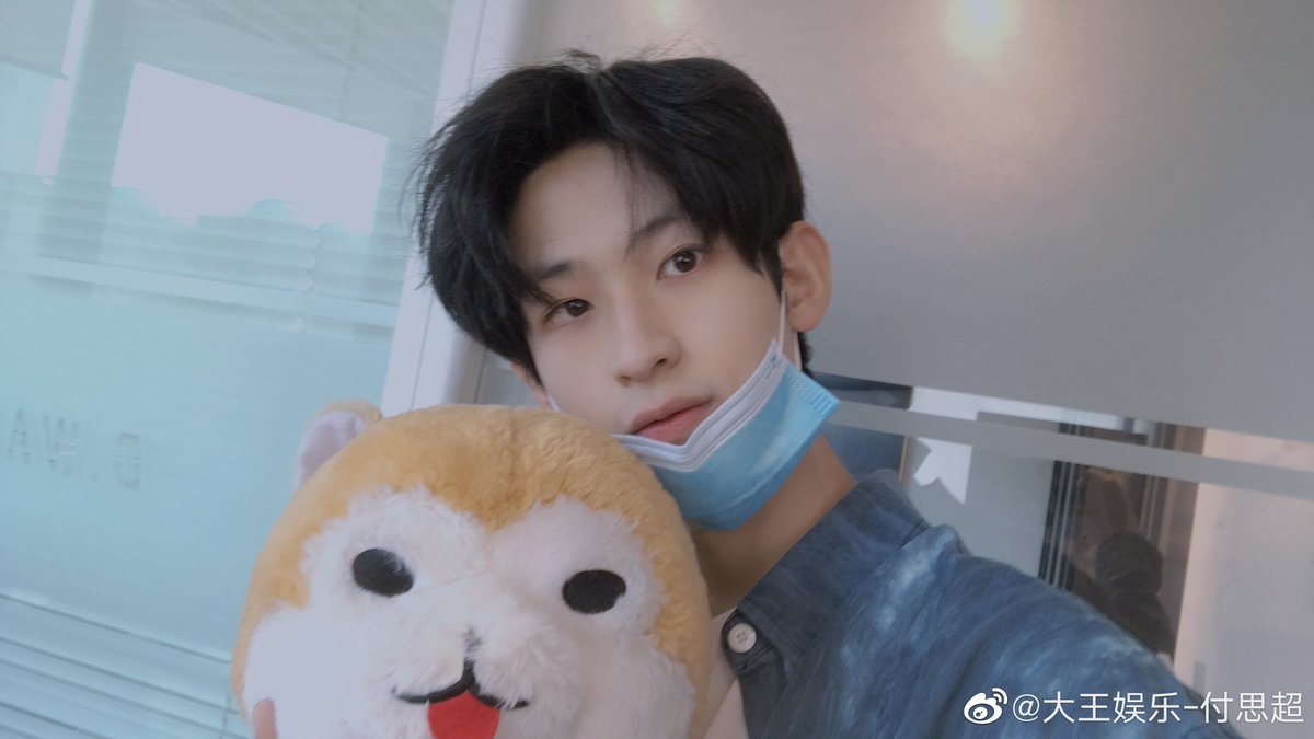 付思超- fu sichao- 1999.11.11- from beijing- double bass major at central conservatory of music- member of galaxy and oa boys- under wajijiwa entertainment and  http://d.wang&nbsp; media #付思超  #创造营2021  #Chuang2021  #创4  #ProduceCamp2021