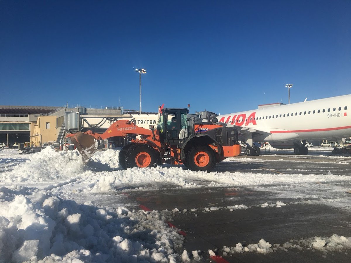 Hitachi Construction tweet media