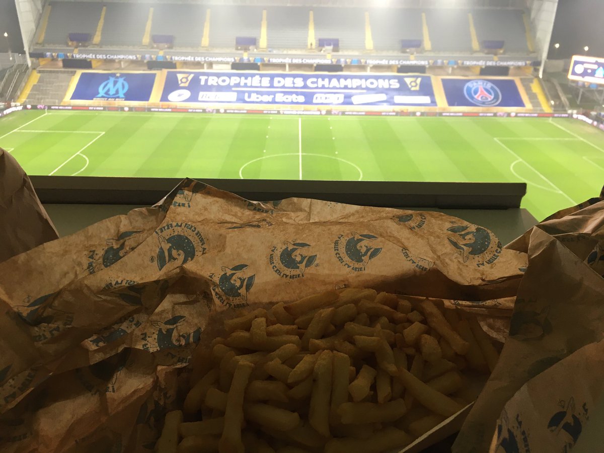 A défaut de droits télé, la LFP offre quand même les frites. Ça rapporte moins mais c’est meilleur #PSGOM