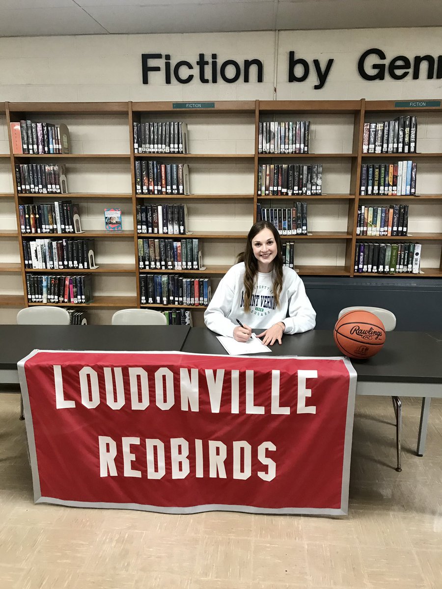 Officially committed &amp; SIGNED!
So thankful that God has blessed me with this opportunity and for all of my friends, family, teammates, and coaches for all of their support and encouragement! Go Cougars!💚💙<a href="/mvnuWBB/">MVNU Women's Basketball</a> <a href="/sarahwenger_/">Sarah Wenger</a> <a href="/TylerJamesBates/">Tyler Bates</a> @amanda_short23