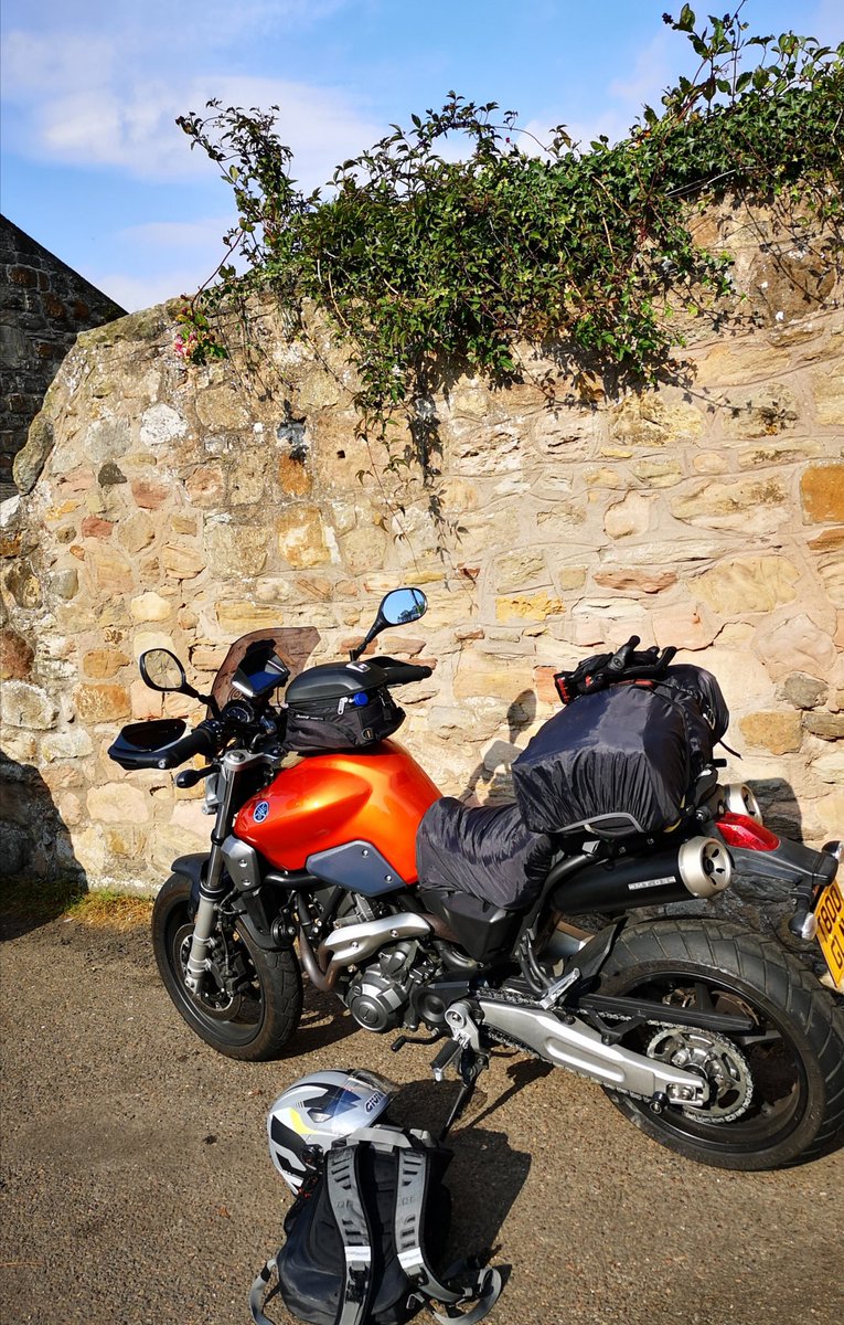 GlennMarkwell's tweet photo. Sooo missing the open road! #Lockdown3 #NC500 #BC3000 #adventuremotorcycle #Adventure https://t.co/mwXVDKaIes