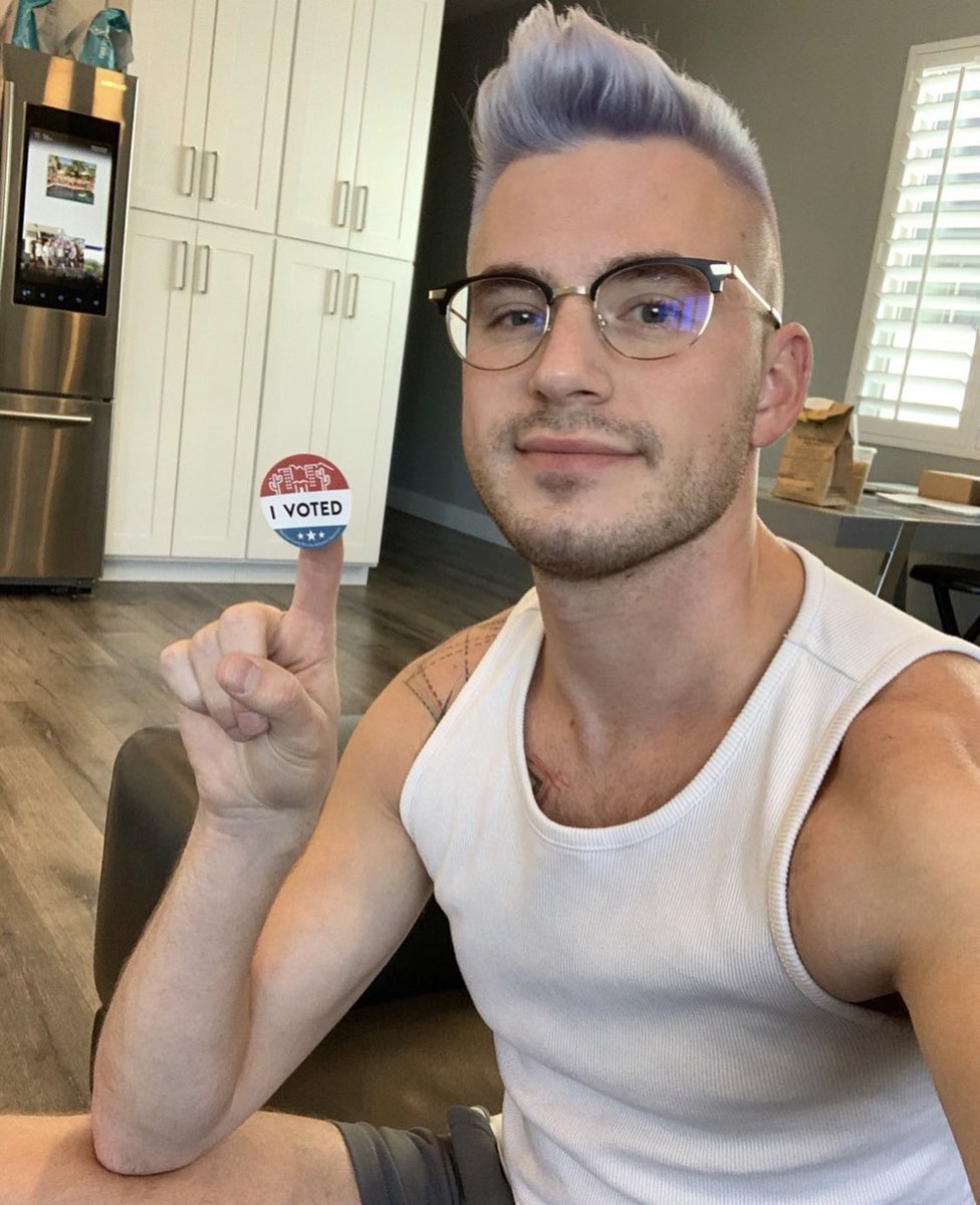 ANG HOT TALAGA NI JOEY JAY OUT OF DRAG JUSKO!!!!!!! TRADE OF #RupaulsDragRace SEASON 13

kung di ko kinaya yung chicken feathers niya MAS DI KO 'TO KINAYA! CHOS