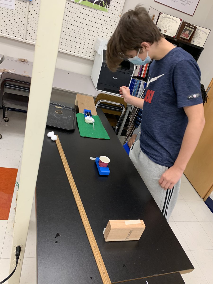 MissBunyard's tweet image. Discovering how to reduce the amount of force in a collision #cmsLearns #crestviewcommunity