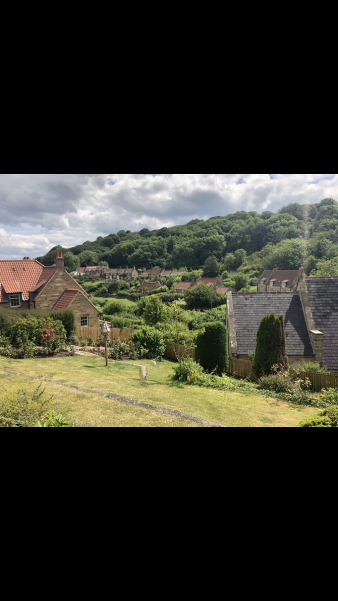 Explore_UK_Out's tweet photo. View from Cottage in Sandsend near Whitby, North Yorkshire, England 🏴󠁧󠁢󠁥󠁮󠁧󠁿 #cottage #scenery #landscape #nature #uknature #walking #walk #hike #hiking #photography #ukphotography #explore #exploring #whitby #sandsend #northyorkshire #yorkshire #uk #england #seaside #discoverearth https://t.co/2sDNGCdN53