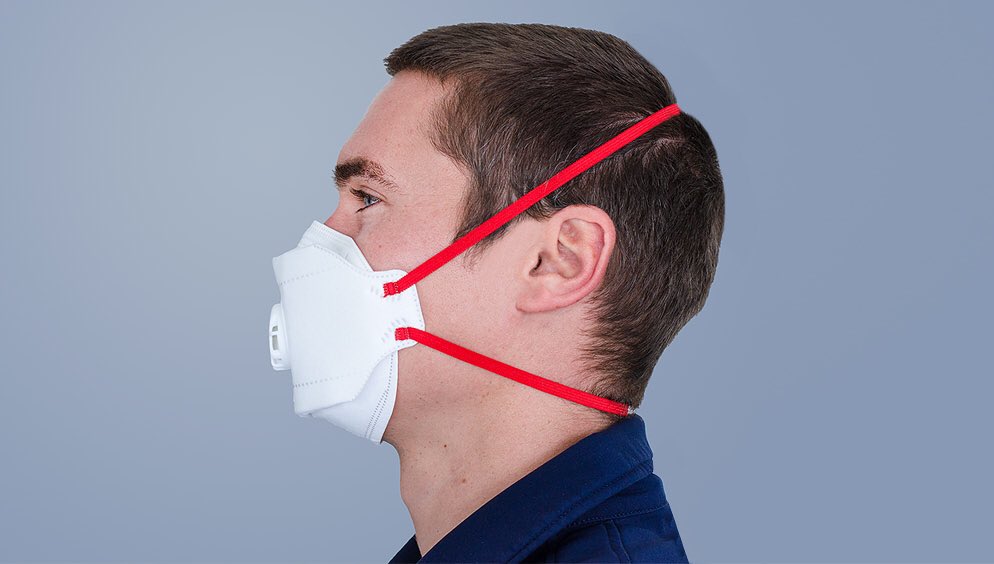 blaulicht_de's tweet photo. Seit 24h eine Standardfrage: "Habt ihr FFP2-Masken?" -
"Logisch, aber nur _gscheide_ 😊 Also die mit Kopfbänder" 

Wer sich also schon immer gefragt hat, wie man eine richtige FFP-Maske erkennt: wenn man diese nicht an den Ohren befestigt, ist es schon mal ein gutes Zeichen 😷 https://t.co/3vOqYTDAJr