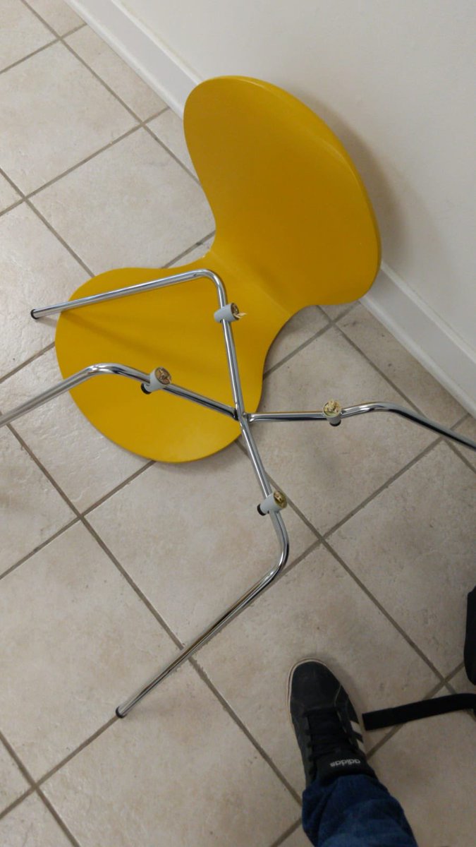 HseElements's tweet image. Not good @structube ... chairs are supposed to actually hold people, not collapse under them! Who do we send the medical bills too ??? #fail #dangerous #customerservicenohelp