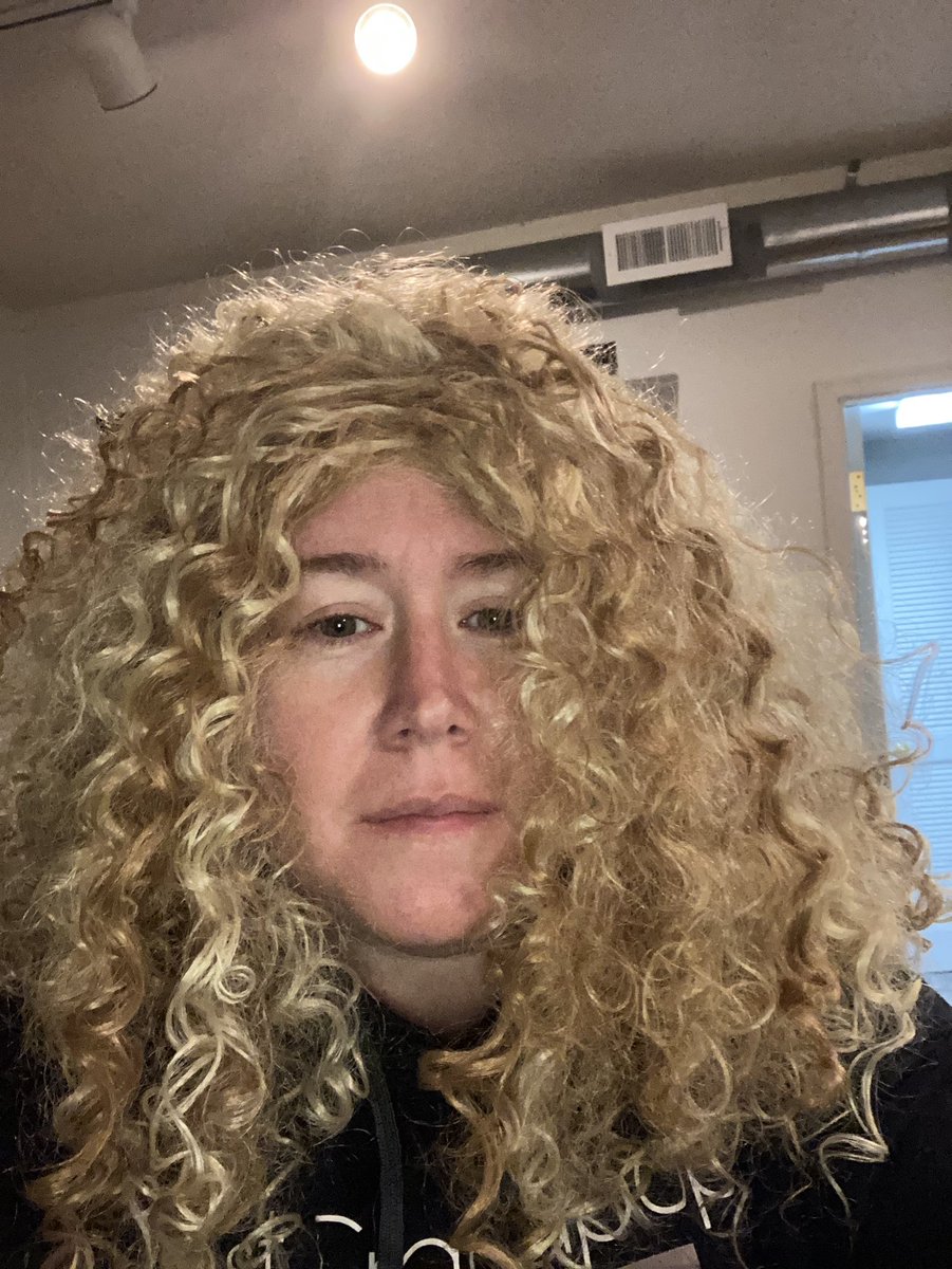 BQattheView's tweet photo. CRMS Spirit Week continues tomorrow.  @trendytext 4/7 still holds the #1 spot.  Sneak peak for tomorrow’s crazy hair day 💚💛 #ViewOneGoodThing https://t.co/5biFTYAi6h