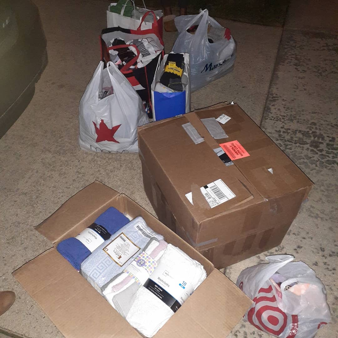 TMLTKF's tweet photo. Thank you @Kate_F_Sharpe for pushing our #communityinitiatives in the @HarfordCountyMD area. Her son Wills Coach Doug Shamburg introduced it to his basketball team and joined in by collecting and #donating #socks and #washcloths for our #sockandwashclothdrive for @fcbmore. https://t.co/8TYlQR3MCN