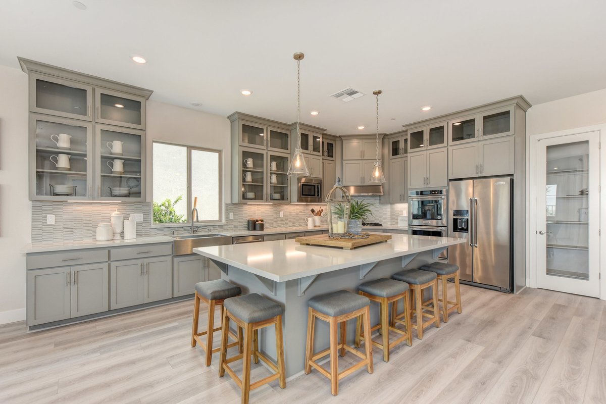 WhitneyRanchCA's tweet photo. Prominence by @JMCHomes gives your family the space to relax, prepare dinner, and come together in style, without ever sacrificing comfort. Which room are you hosting family game night in? https://t.co/dEHxO2F2im https://t.co/2oby1ERUKh