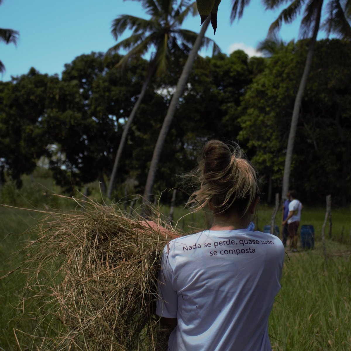 SurfguruPro's tweet photo. Hoje o #SurfLimpo vai a Quase Lixo Zero | Compostagem.

É um Negócio de Impacto Socioambiental que tem o objetivo de promover ganhos econômicos a partir de um problema comum nas grandes cidades, o rejeito de resíduos orgânicos.

Muito obrigado pela iniciativa, galera!

Mahalo! https://t.co/7px42BYOXN