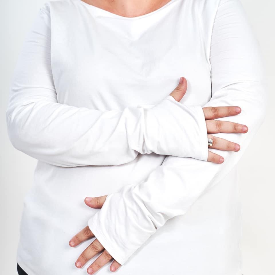 BarcelonaBumbo's tweet photo. JOPLIN. Top en punt llis blanc. No importa el fred que faci, sempre mantindràs les mans calentes.
Look complet i detalls a https://t.co/s4VRakh0oE
Talles de veritat per a dones de veritat
#moda #dona #fetabarcelona #modabarcelona #barcelona #modaonline https://t.co/CDSpXlXuvM