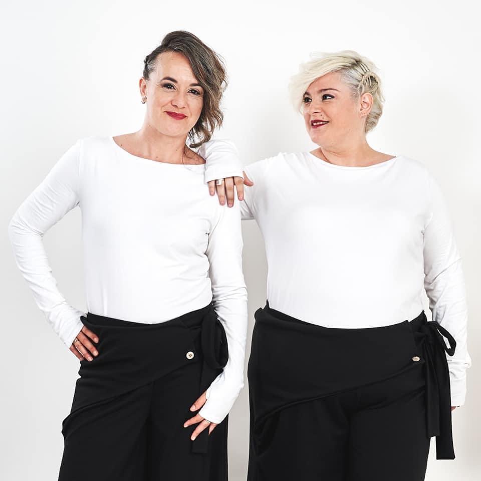 BarcelonaBumbo's tweet photo. JOPLIN. Top en punto liso blanco. No importa el frio que haga, siempre mantendrás las manos calientes.
Look completo y detalles en https://t.co/s4VRakh0oE
Tallas de verdad para mujeres de verdad
.
.
.
.
#moda #mujer #hechoenbarcelona #modabarcelona #barcelona #km0 #modaonline https://t.co/X5QhQFtfDb