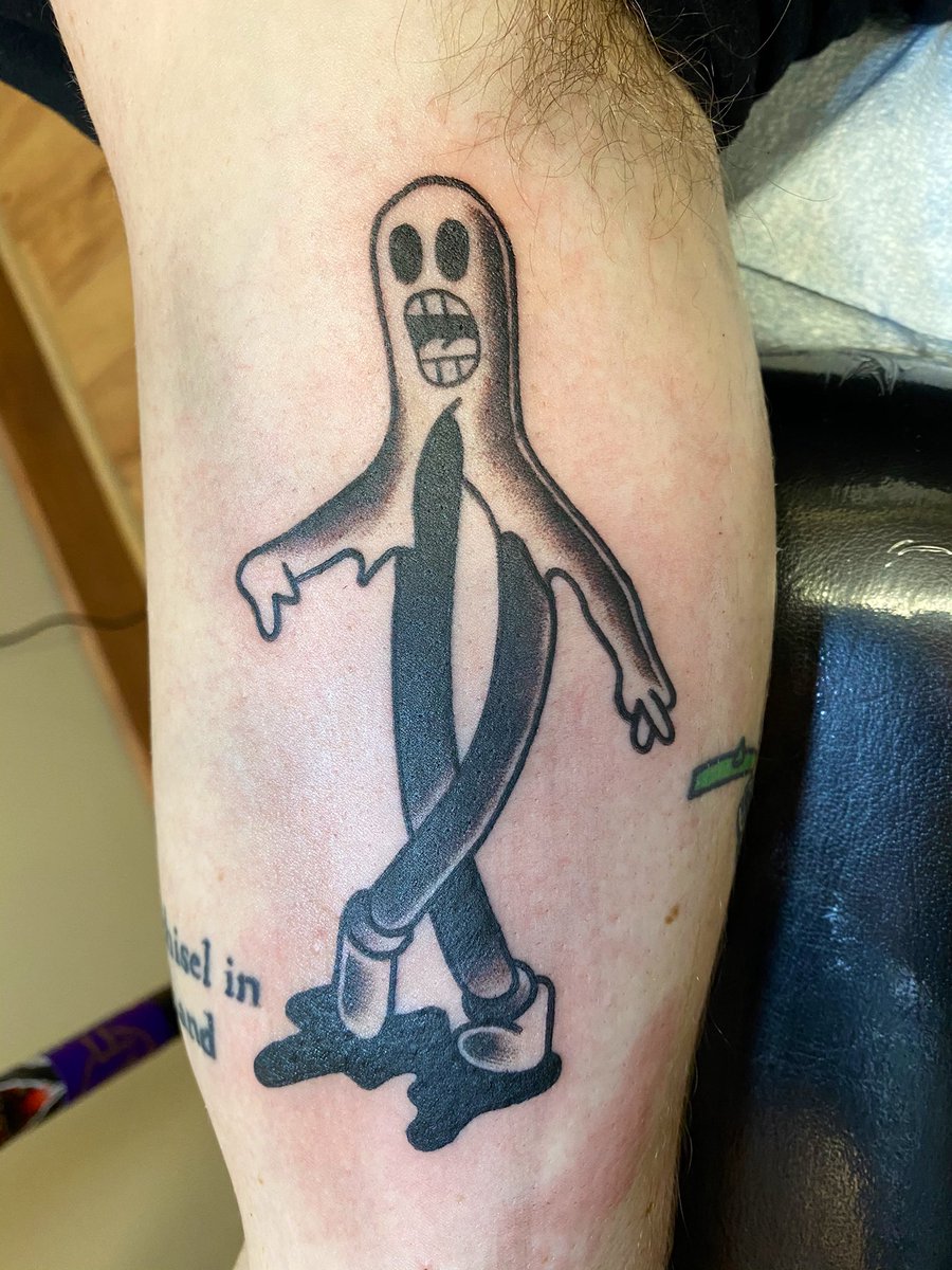 gandomer's tweet image. I’ve been tattooing for 1 week! Here’s some fun shit I’ve gotten to do so far 😭