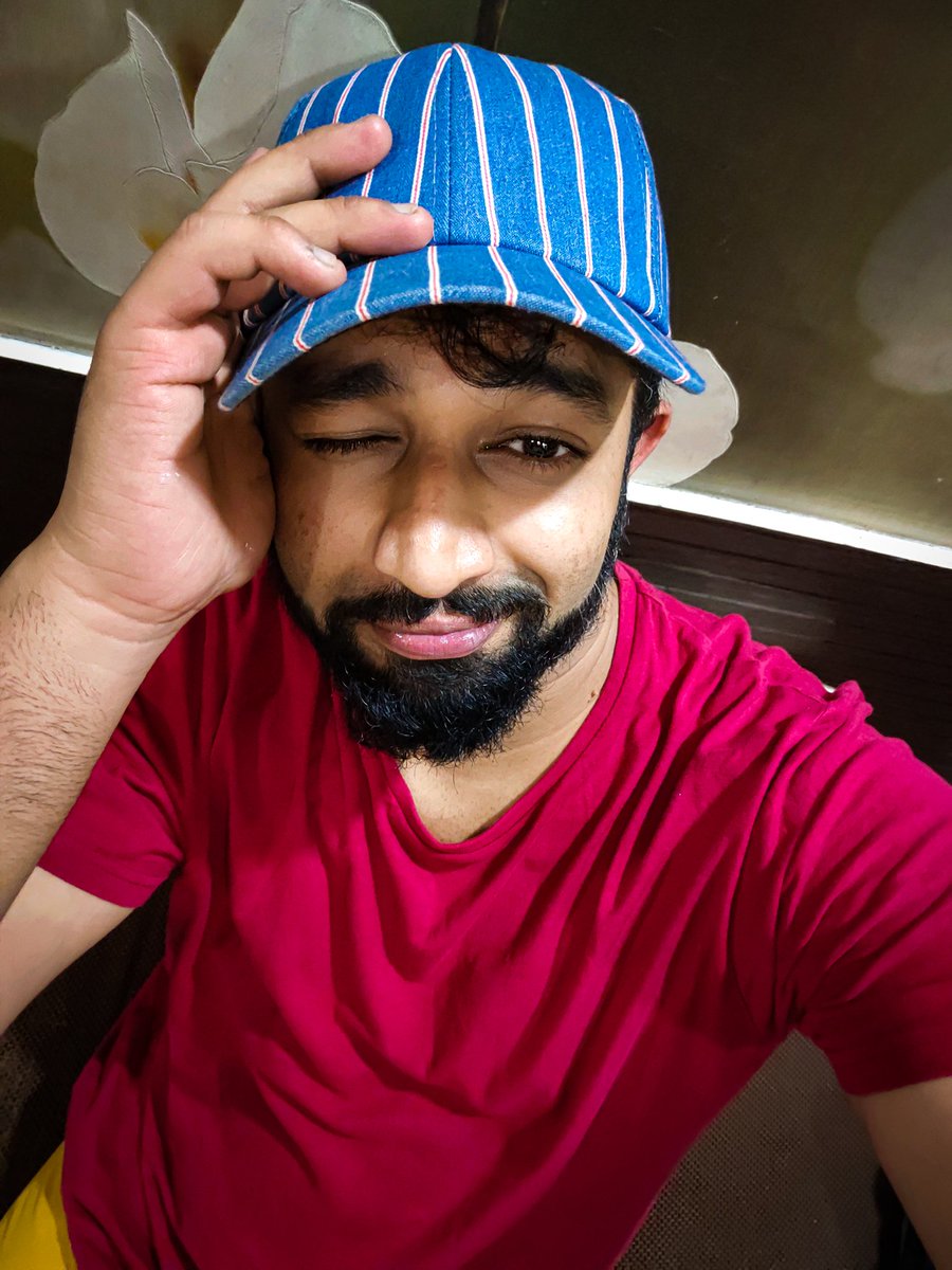 Vinit45971854's tweet photo. I am a hot dude with a cool attitude.
๐๐๐๐๐๐
.
.
.
#dude #style #hotdude #smile #naughty #naughtysmile #yoyo #unique #uniquepiece #worldwide #beunique #differentthanothers #hotmen #hot #cool #me #mematters https://t.co/yOPlblEbw3
