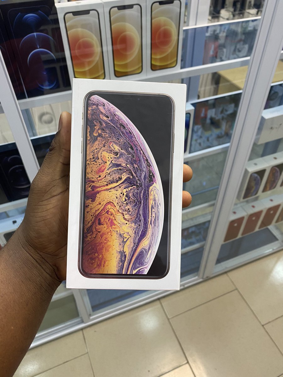 igoodsghana's tweet photo. Guys pls help me retweet 
Iphone Xsmax 64gig 3900ghc and 256gig 4500ghc. New in box sealed fully unlocked 
Call or whatsapp 0209522979 or visit us in Abossey Okai Zongo Junction Bus Stop or search igoodsgh on google map. #igoodsgh #ghana #iphone #apple #twitter #tech #youtube https://t.co/Z4cl4xg2rJ
