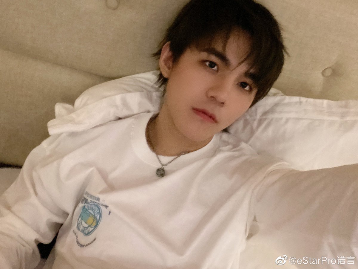 诺言- nuoyan / sun- birth name: 郭桂鑫 (guo guixin)- 1999.12.03- from shantou, guangdong- under estarpro club- professional e-sports player, currently playing for wuhan estarpro team- won honor of kings championships #诺言  #创造营2021  #Chuang2021  #创4  #ProduceCamp2021