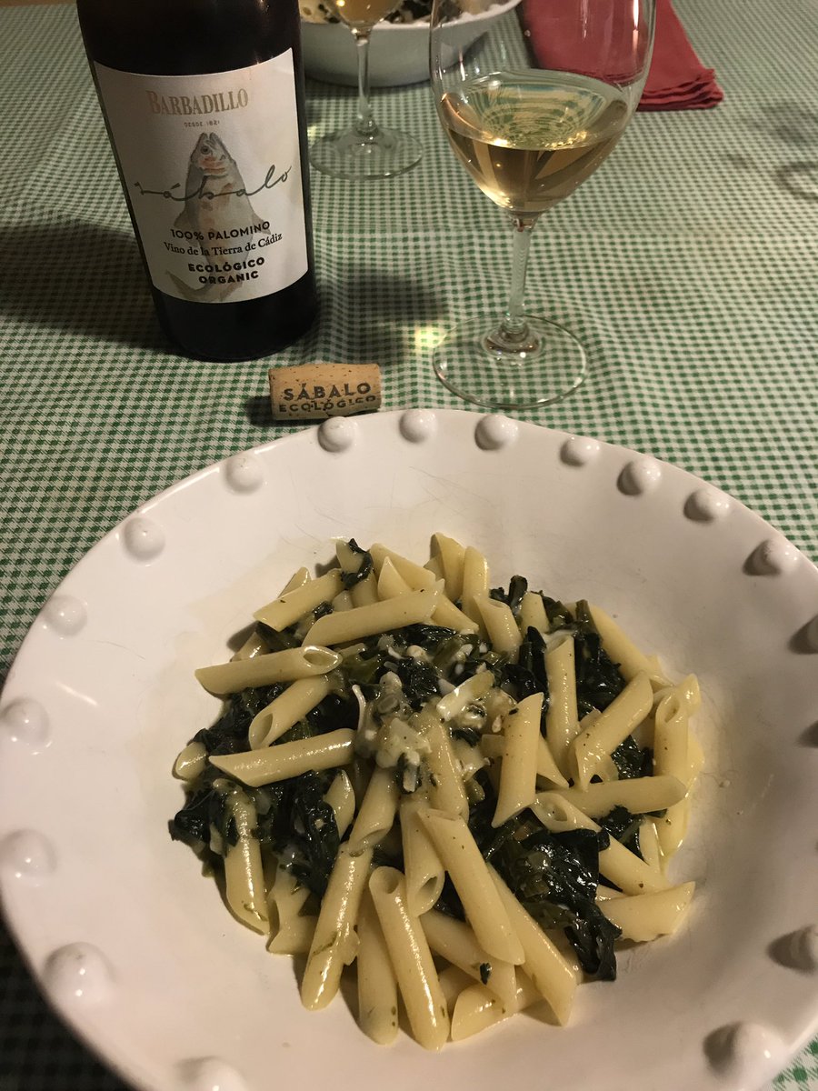 alacartemenus's tweet photo. Macarrones con espinacas y queso de cabra 
&amp;
Blanco Sábalo 2019 #ECO de @barbadillo #VTdeCádiz @ClubContubernio #contubernio8 https://t.co/0aPffwvFHL