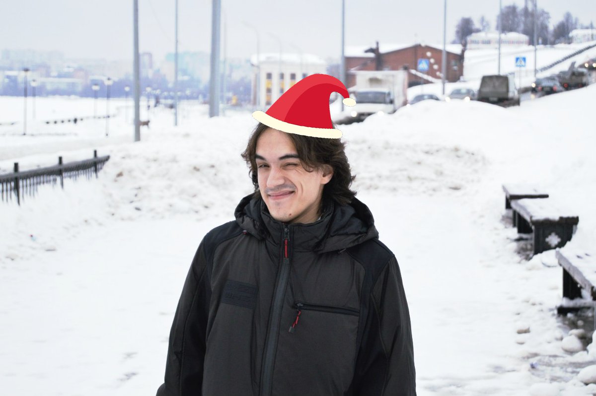 mishaslife's tweet photo. Happy Old New Year! 🎅☃️🎄 https://t.co/ByYXgXQBSZ