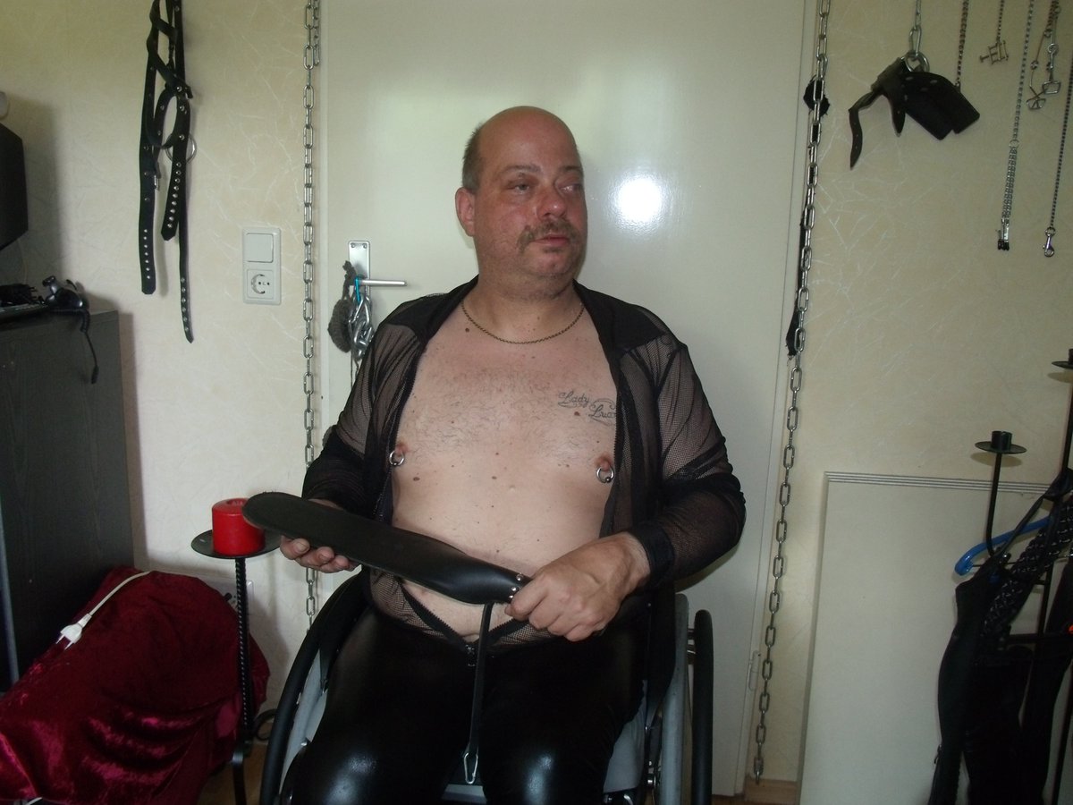 Na Ihr Loser ihr wisst was zu tun ist!!!!!!!!!!!!!
Ich warte auf eure saure verdiente Kohle!!!!!!!!!
Paypal: master-bogard@web.de
Amazon: master-bogerad@web.de
Ich warte!!!!!!!!!!!1