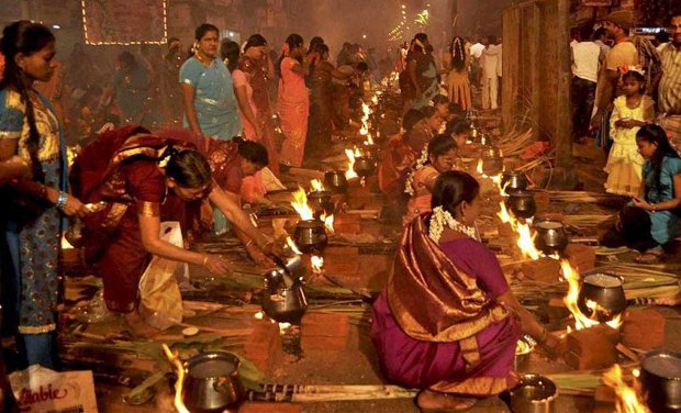 Pongal/UzhavarThirunal in  #TamilNaduUzhavar in Tamil means the farmer and Thirunal mean the festival. Pongal is popularly known as Uzhavar Thirunal acknowledged as a way to thank and honor livelihood of farmers. It's a 4 day festival1)Bhogi2)Pongal 3)Mattu Pongal4) Kaanum