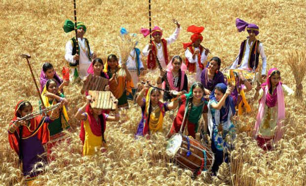 Lohri in  #Punjab Lohri is an extremely popular festival celebrated by the Punjabi people. Traditionally associated with the harvest of the rabi crop, people celebrate Lohri with feasting, exchange of gifts, and songs and dance around bonfires. Women perform 'kikli'.