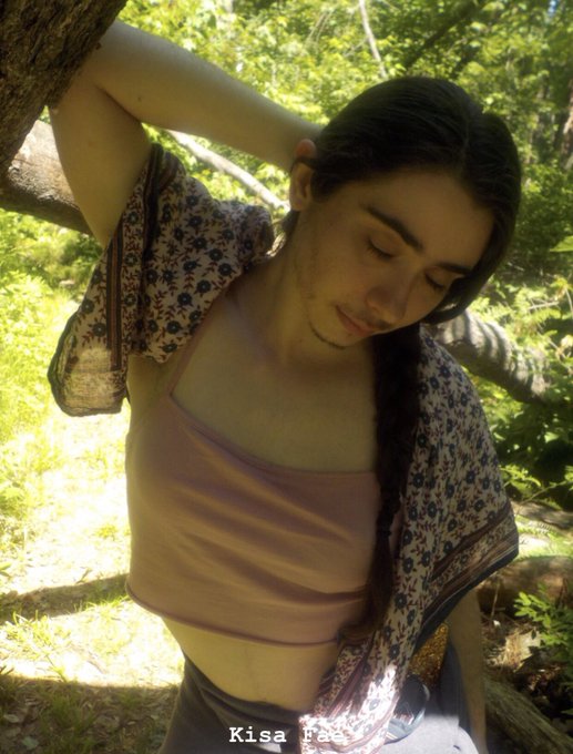 I&rsquo;m hiding in the shadows, come find me 🌿 https://t.co/Ww3FRhgttR<a href="/tag/hairyallover"class="tags"><span>#hairyallover</span></a>