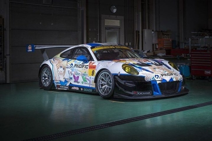HumpedMyJeweler's tweet photo. lol theres a anime livery 911 GT3 for auction rn https://t.co/FIC52ep57v