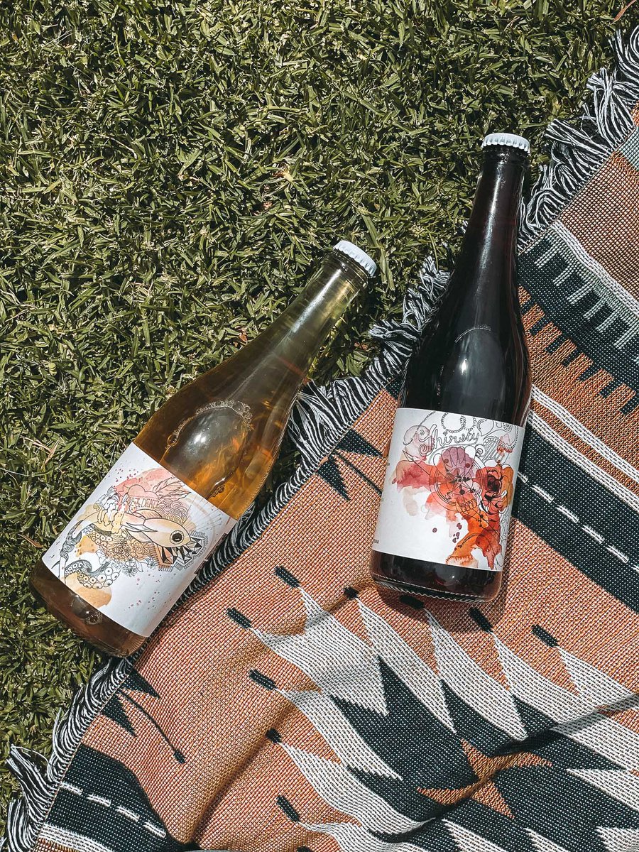 Vinteloper's tweet image. 📣 Park Wine is back! Made breaking the rules, &amp;amp; best drank breaking the rules - it's a must-have chilled in your esky on hot days. 

2020 release is uber limited, only 1200 bottles of each - for the WORLD 🌏

Available online ONLY, for a limited time 👉 vinteloper.com.au/collections/pa…