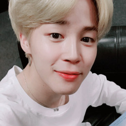 Jimin - Caroline & Pasha's Showdance: A masterpiece of modern contemporary art. Graceful, elegant and moving. Emotional! Jimin would wow the judges with his ethereal moves!