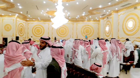 Weddings & celebrations:Most weddings in Tunis aren't gender segregated and it is fairly common to hear your neighbors celebrating especially in the summer (loud music coming from their rooftop or garden haha).I have never saw a wedding in Saudi since they're more private.