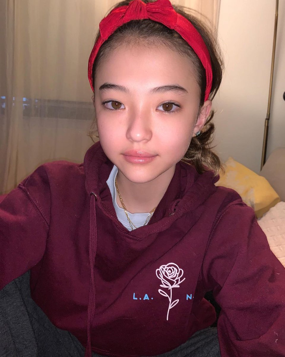 ellagross_py's tweet image. 13/01/21 #UPDATE🦋

Actualización de @ellagross en instagram 🧸💖

✎Traducción:

&quot;❤️🍎&quot;

🛎️Follow: @ellagross_py
────────
#ellagross #model #trainee #yg #theblacklabel #ellagross_paraguay  #news #kpop