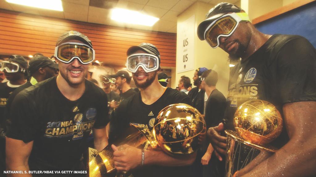SportsCenter's tweet photo. KD x Big 3s … SHEESH 🔥 https://t.co/LW98bEU4p4