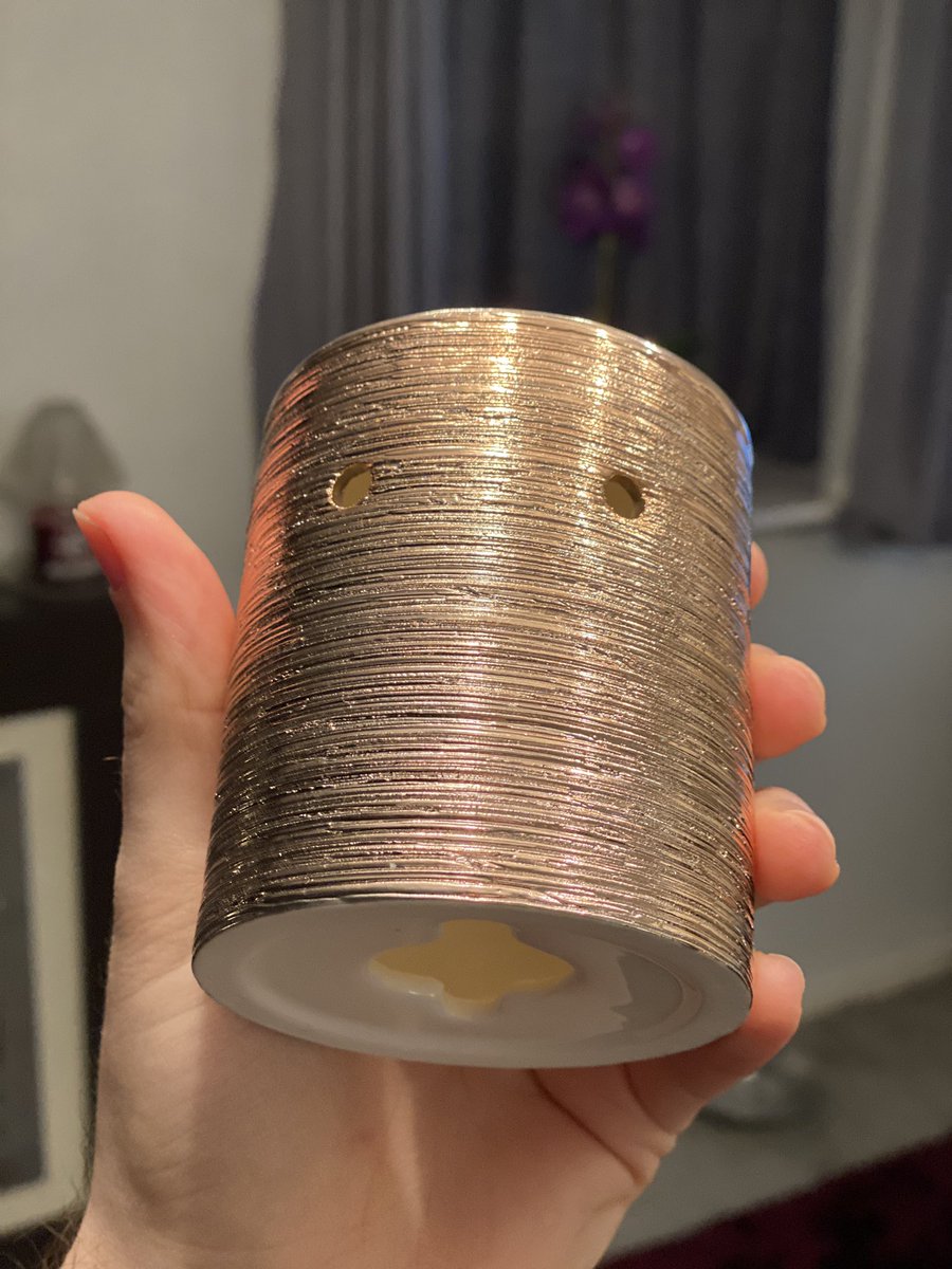 Msfragranthomes's tweet photo. Ok so I’m a rose gold convert 😍 https://t.co/SC3bEUyBP6