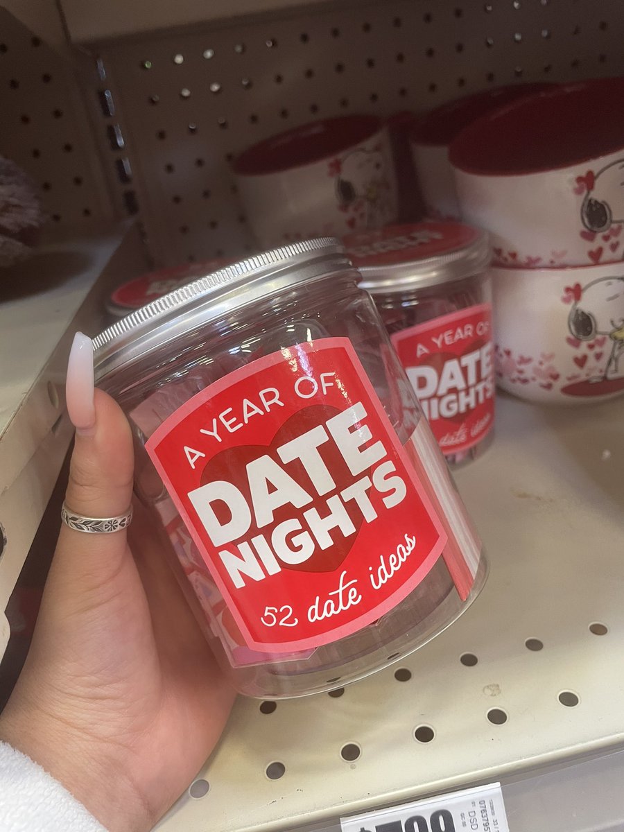 nathalyyyy14's tweet photo. @ your local HEB :) https://t.co/m1ujAxg7h5