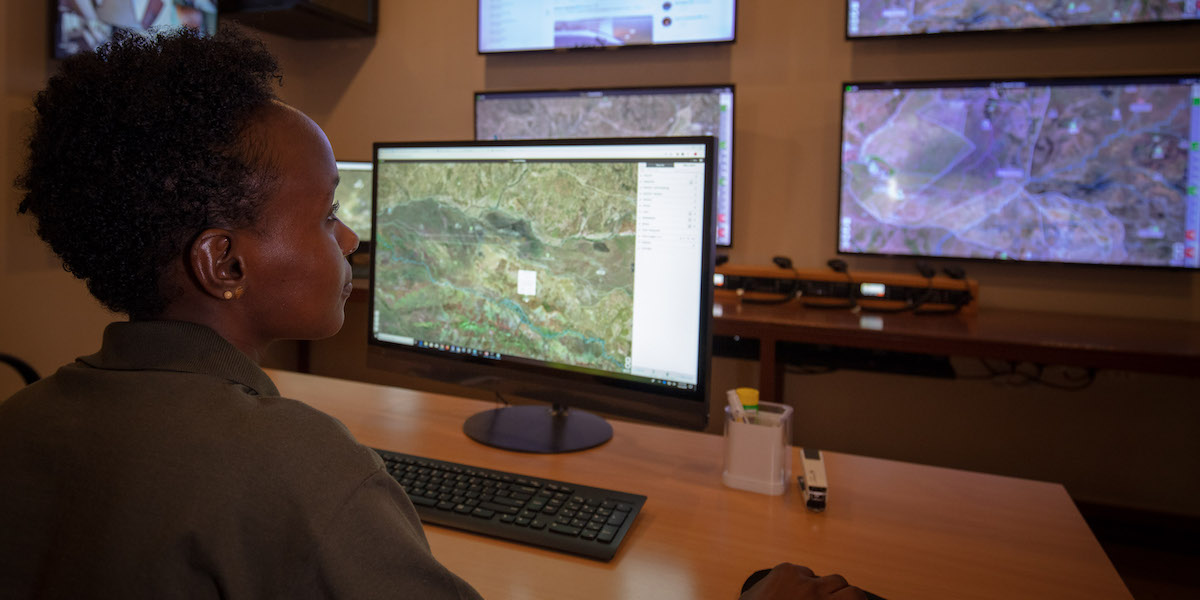 Shout out to all our Community partners in 2020! Explore our showcase of projects by <a href="/flexport/">Flexport</a> <a href="/CUNY/">The City University of New York</a> <a href="/floodfactorcom/">Flood Factor</a> @FirstStreetFdn <a href="/UNESCOUK/">UNESCO UK</a> <a href="/Hyper0bjekt/">Hyperobjekt</a> <a href="/BostonChildrens/">Boston Children's</a> <a href="/harvardmed/">Harvard Medical School</a> <a href="/VulcanInc/">VulcanInc</a> <a href="/VoteAmerica/">VoteAmerica</a> @romo_GIS <a href="/WCKitchen/">World Central Kitchen</a> and more: mapbox.com/community/2020…