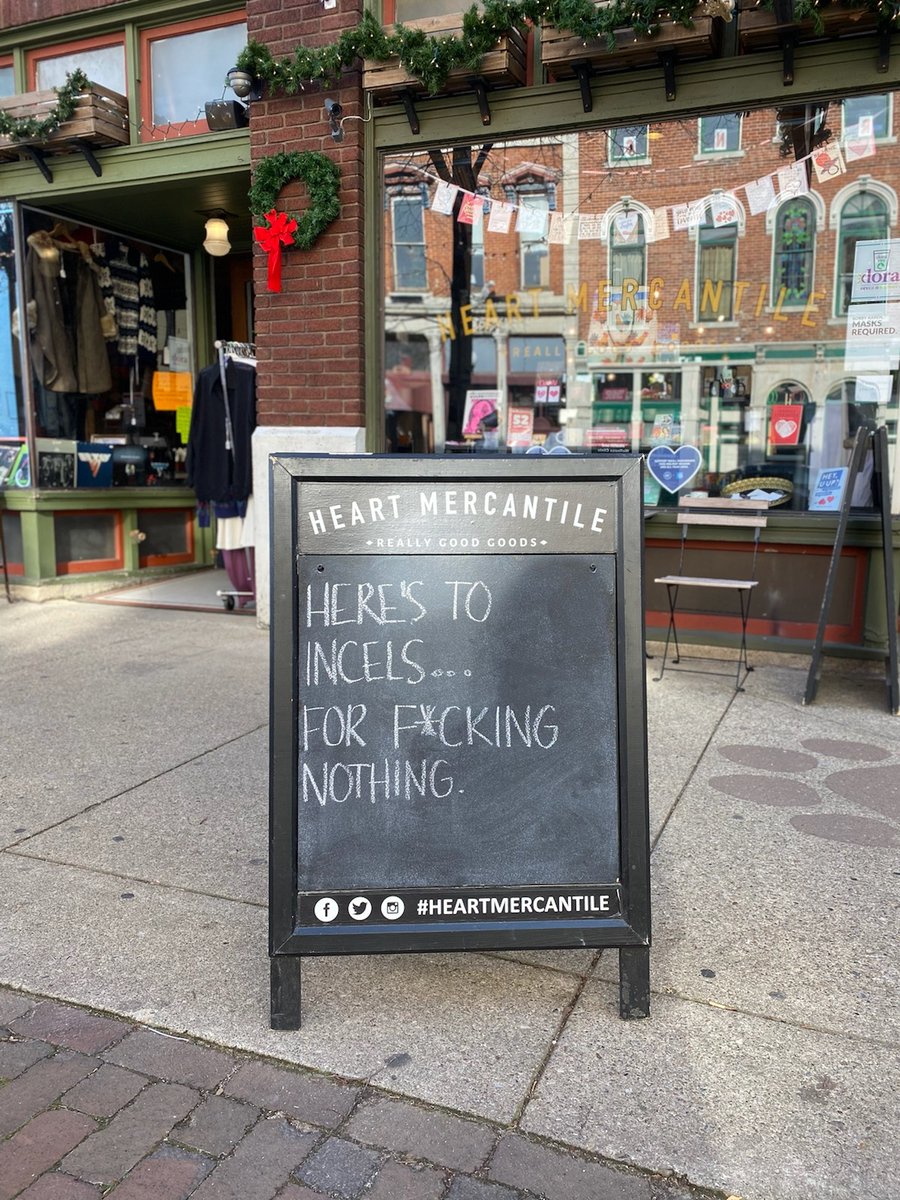 heartmercantile's tweet photo. FiNaLLy a HeArT cHaLkBoArD wOrTh PoStiNg!
________⠀
#warofwords #intelligentcomedy #brosbeforeyouknowzzz #kingsoverqueens #dontstartnone #wontbenone #LOVEalways
⠀ https://t.co/6u0sizL1Pe