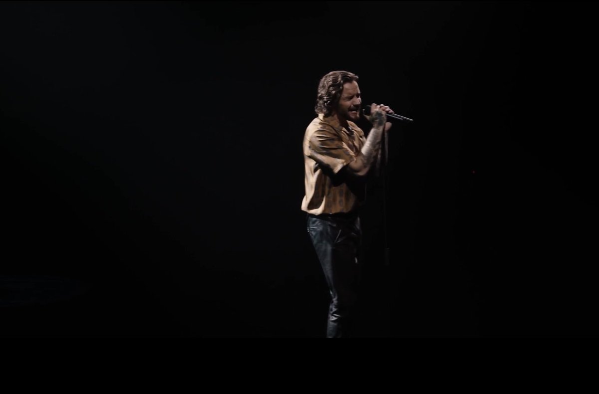 temporarypayne's tweet image. 💕 the lp show: the final act // a thread 💕 #LPFinalAct #LPShowAct4