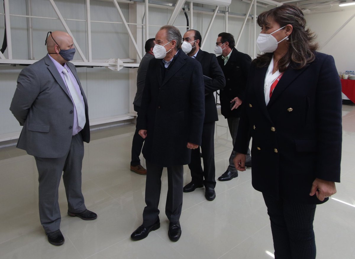 JMCarrerasSLP's tweet photo. Este anuncio confirma que #SLP sigue creciendo, generando inversión, empleo y prosperidad para las familias.
Felicito a sus inversionistas, ejecutivos y colaboradores por su optimismo y confianza en nuestro estado y les deseo que sigan los éxitos y el crecimiento. https://t.co/v3cit1ef0p