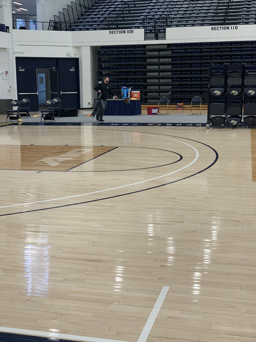 S/o to <a href="/VCU_Hoops/">VCU Basketball</a> coach <a href="/CoachRhoades/">Mike Rhoades</a> for the assist with tear down. #NoJobTooSmall