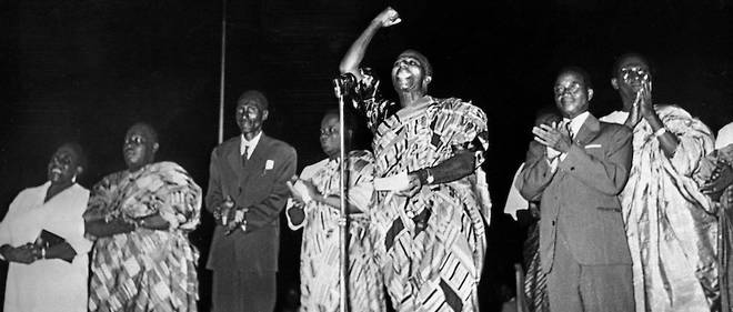 Lomé se réveille ce matin-là abasourdi. Pendant ces heures où la situation était gelée après le coup de force initial de 23h, les militaires craignant qu’Olympio rescapé ne reprenne la situation en main décident de neutraliser le gouvernement.