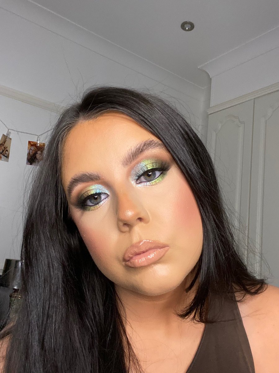 chelseahancoxl's tweet image. ✨✨✨small business check✨✨✨
With all the shit that is happening in the world right now why don’t we spread some positivity?
Please can I have 5 minutes of your time. Could you all retweet this tweet, and follow my Instagram.
Thank you in advance🥺🤍