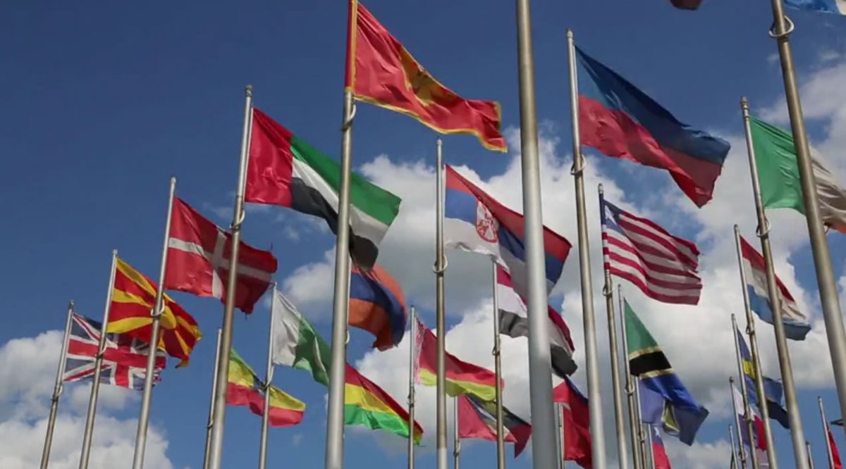 ✏️ JANVIER - A LA UNE ! sur ouest2paris.com
L’ÉDUCATION BILINGUE A L’OUEST DE PARIS
Les bonnes adresses pour les familles
📍 Yvelines et Hauts-de-Seine.
• Écoles internationales / Bilingues
• Cours de langues
• Voyages linguistiques et cultuels
• Orientation, coaching