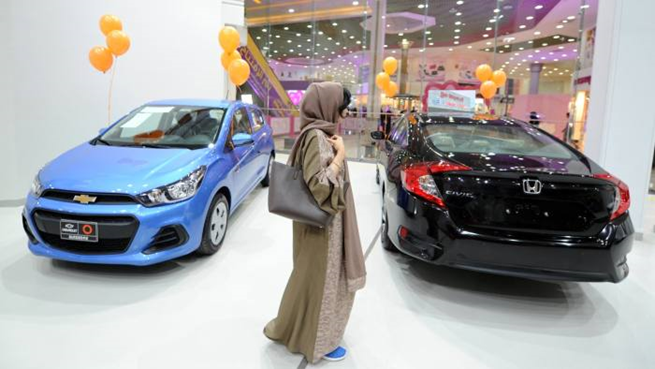 Pedestrians:Tunis is more pedestrian friendly than Jeddah.Walking in Jeddah is not really a “thing”. Besides the extreme heat, sidewalks tend to be small, roads are bigger and there isn’t much to see in the city itself (less historical or artistic areas than Tunis).