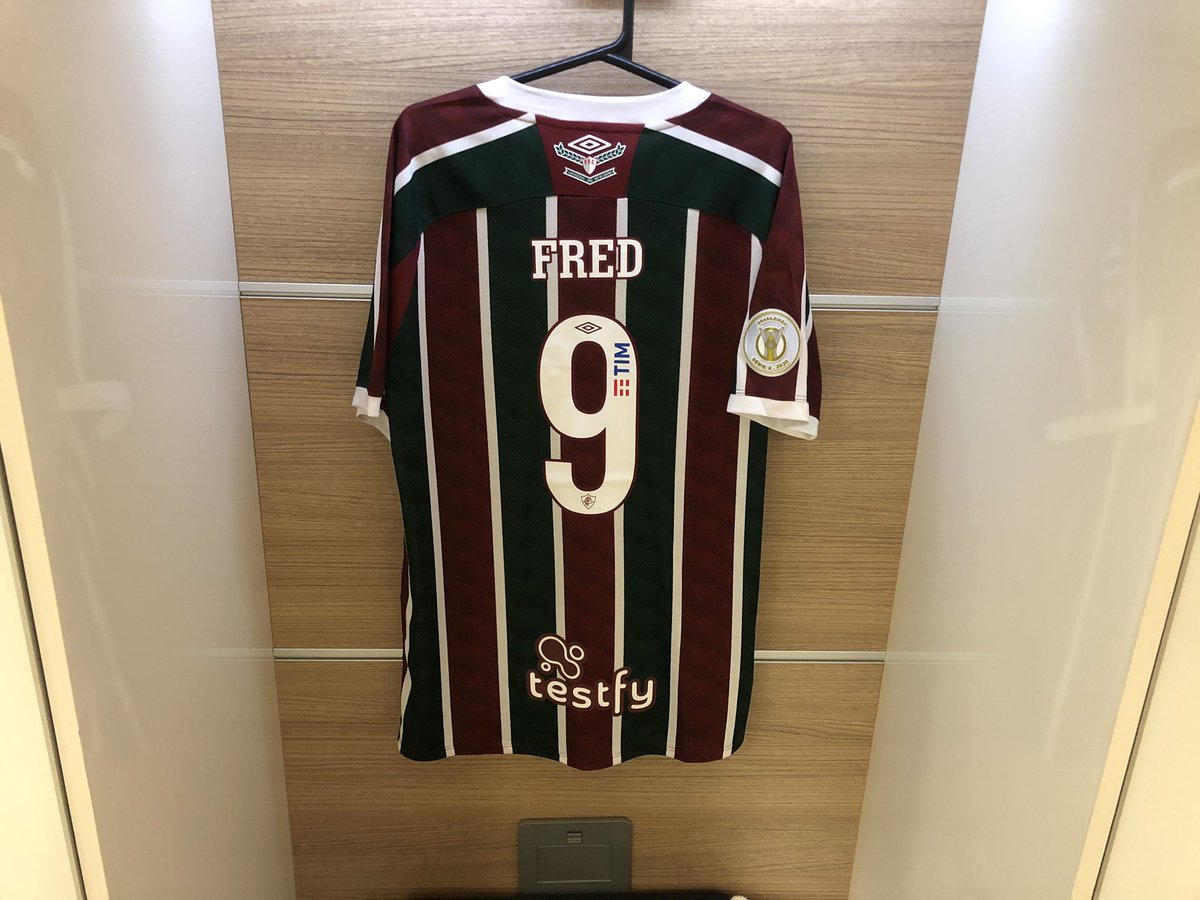 FluminenseFC's tweet photo. O vestiário do #TimeDeGuerreiros já está pronto na Neo Química Arena! Vamos pra cima, Fluzão! 🇭🇺 https://t.co/hTKOYv0Bsm