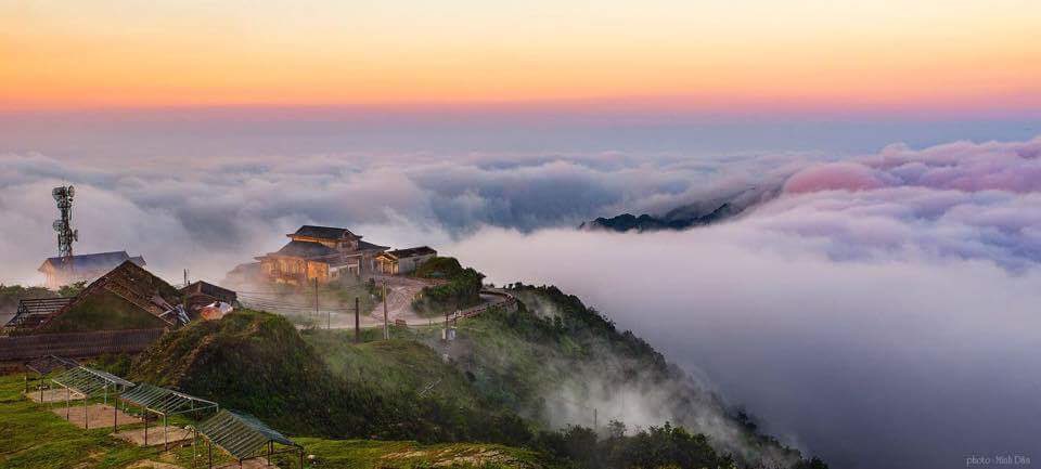 AWESOME_VN's tweet photo. Mẫu Sơn Summit, Điện Biên, Việt Nam
#Mauson #Summit #Vietnam #Dienbien https://t.co/cpqH5OCLgH