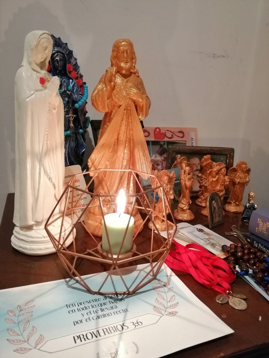 LuciaAlemany's tweet photo. #NiUnoMas
#Justiciayproteccion
Una vez mas Colombia está de luto. No seguiremos aceptando asesinatos y agresiones contra los mas indefensos. Colombia no puede seguir siendo un cementerio de niños y niñas. No más indiferencia. #MariaAngel
#MairaAlejandra #velantón https://t.co/6MGiG70ChX