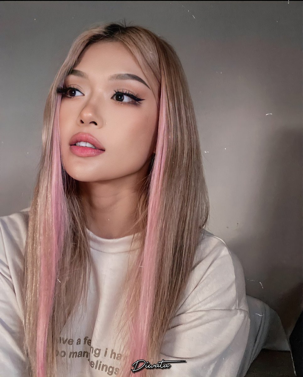 blancadiwata's tweet photo. You keep me connected to you, like I was your shadow you're giving me answers to all of my questions https://t.co/r0miSugXEo